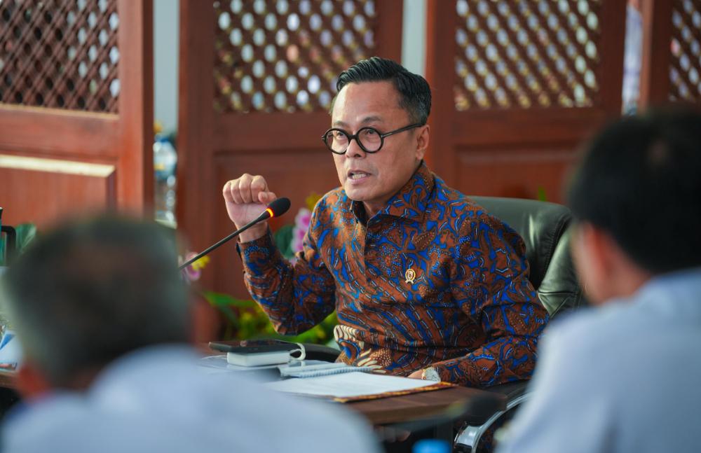 Dony Oskaria: Pemerintah Tak Mungkin Buat Kebijakan yang Merugikan Rakyatnya