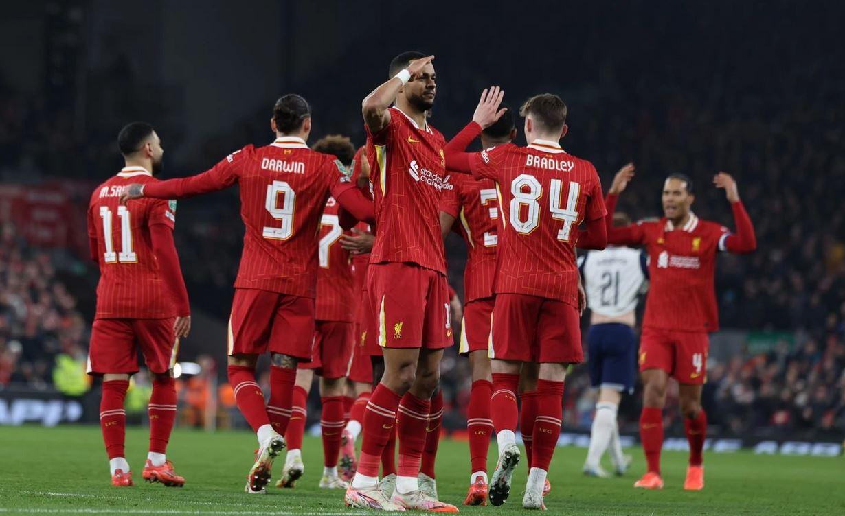 Panas Dingin Liverpool Menjamu PSV di Anfield, Mo Salah Cs Gelar Rapat Darurat Tanpa Pelatih