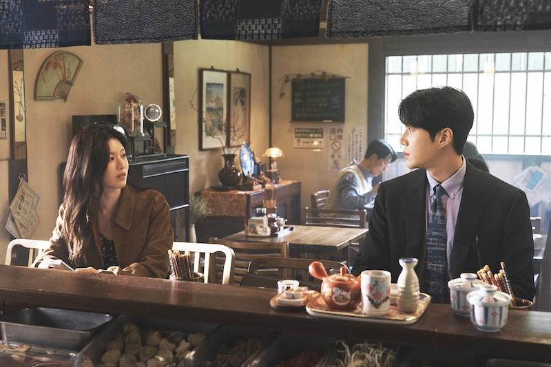 Cuplikan-adegan-drama-korea-Can-This-Love-Be-Translated.jpg