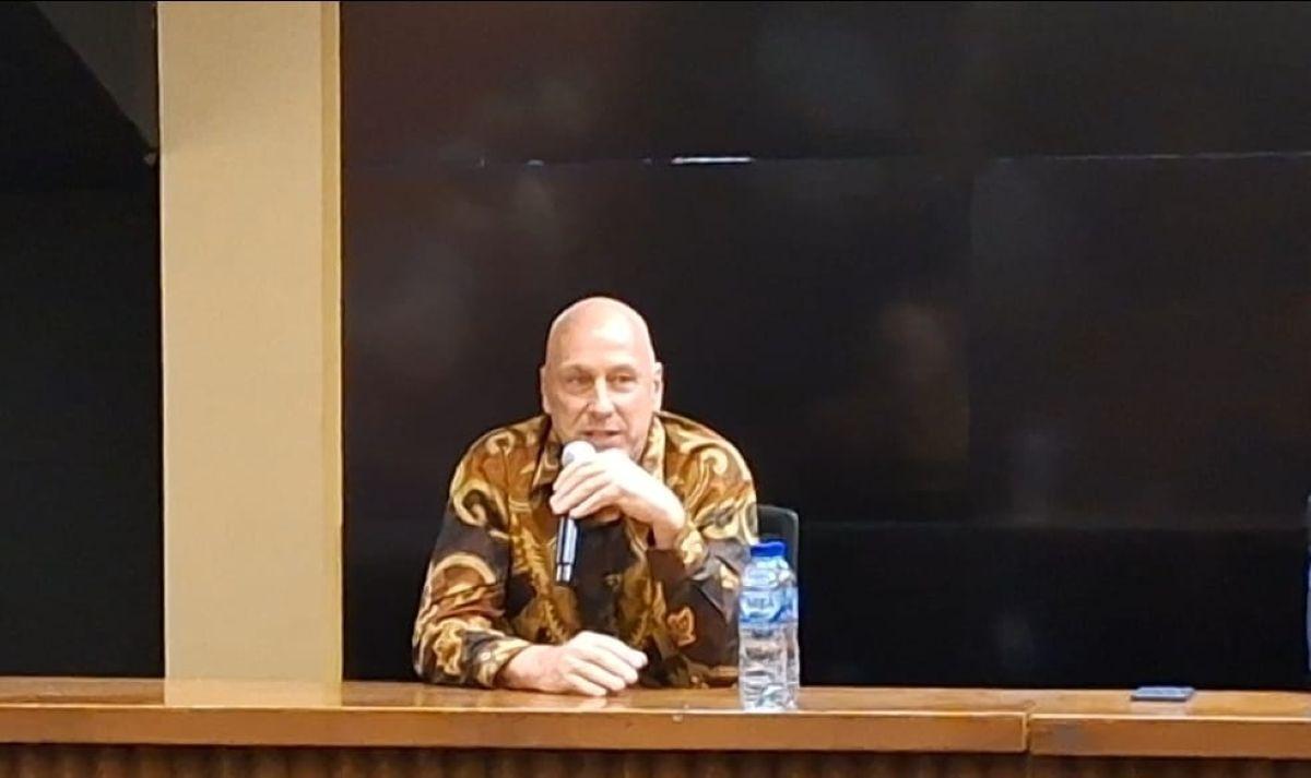 DIRTEK-PSSI-Direktur-Teknik-PSSI-Alexander-Zwiers.jpg