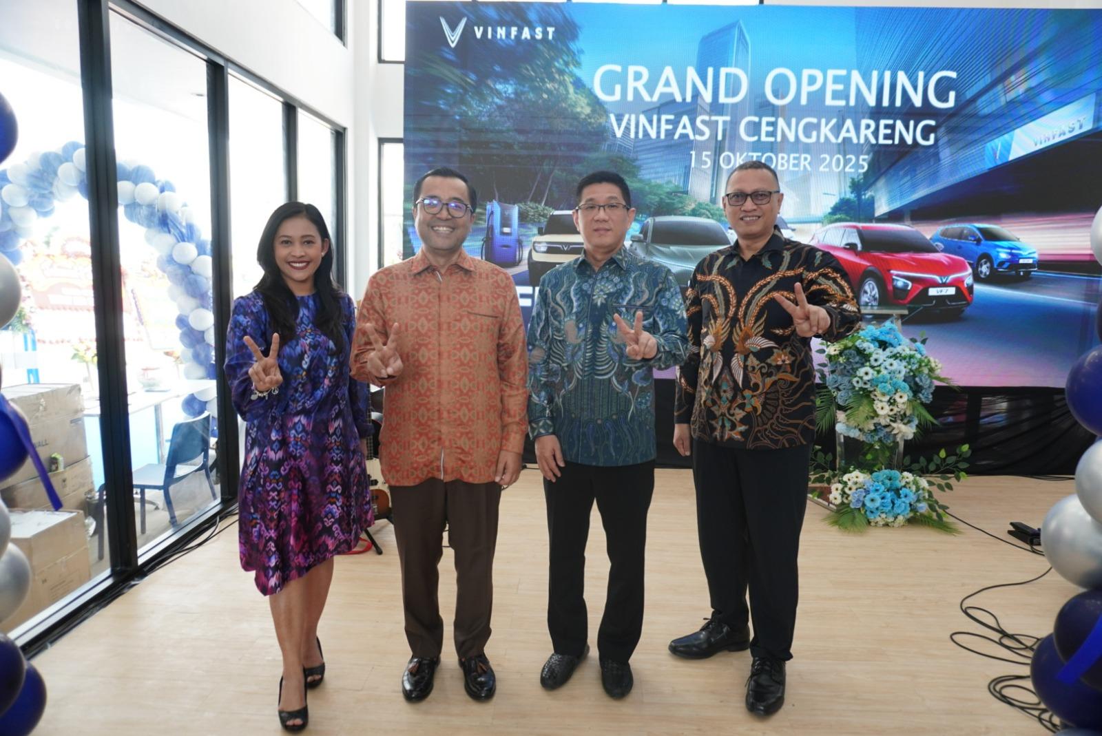 VinFast Operasikan Dealer S+ di Cengkareng Jakarta Barat