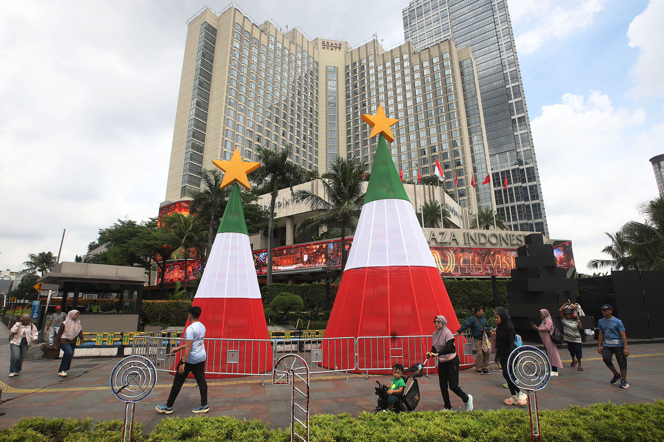 50 Pantun Natal Lucu, Bikin Perayaan Makin Hangat dan Ceria