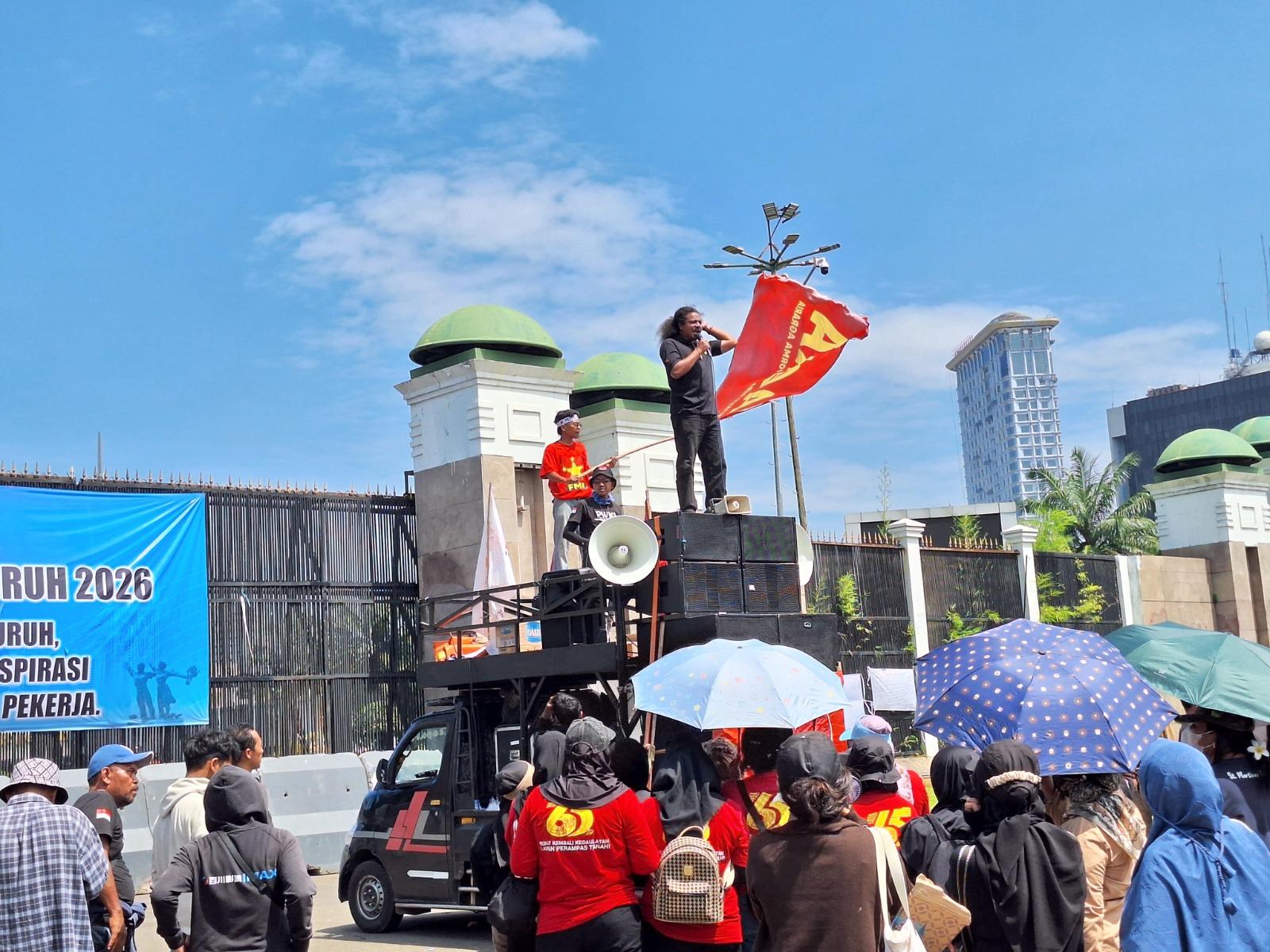 Demo-Hari-Buruh-Antek-Asing.jpg