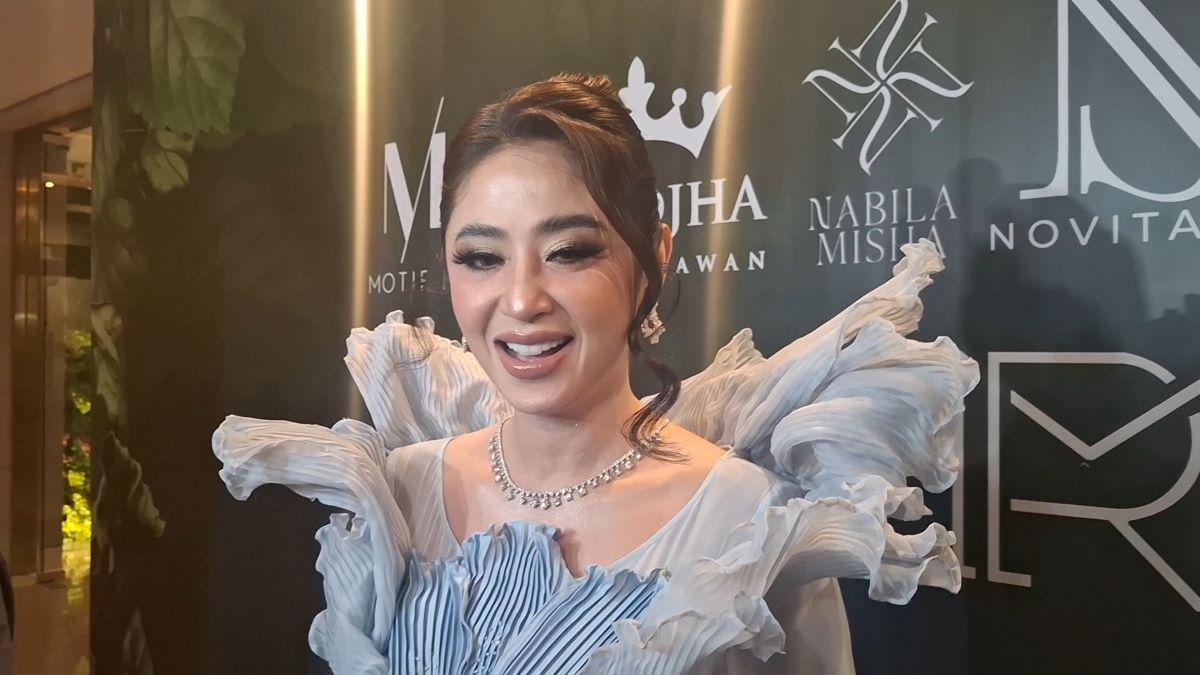 Dewi Perssik Santai Namanya 'Dicatut' Aldi Taher untuk Promosi Usaha
