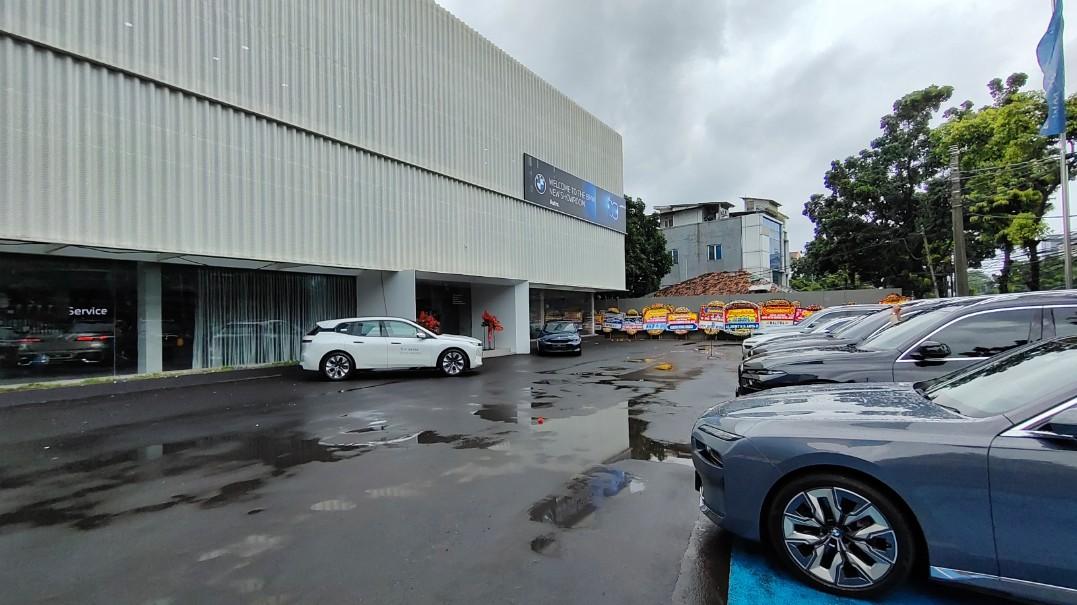 Diler-BMW-Mampang-OK.jpg