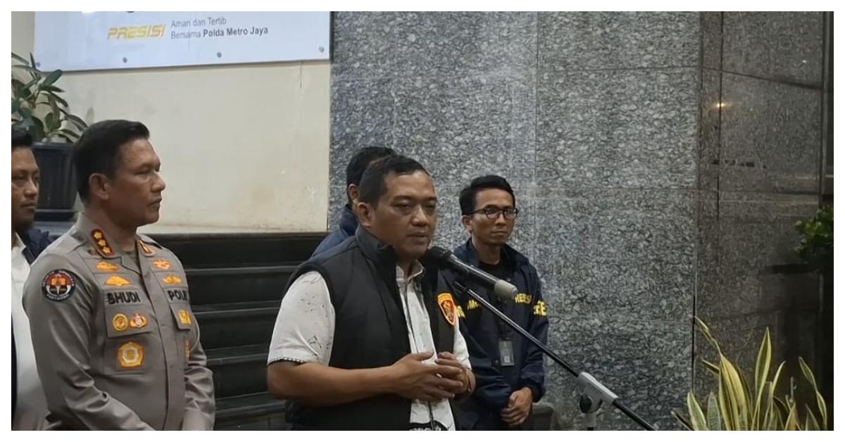 Direktur-Reserse-Kriminal-Umum-Polda-Metro-Jaya-Kombes-Iman-Imanuddin-menyampaikan.jpg