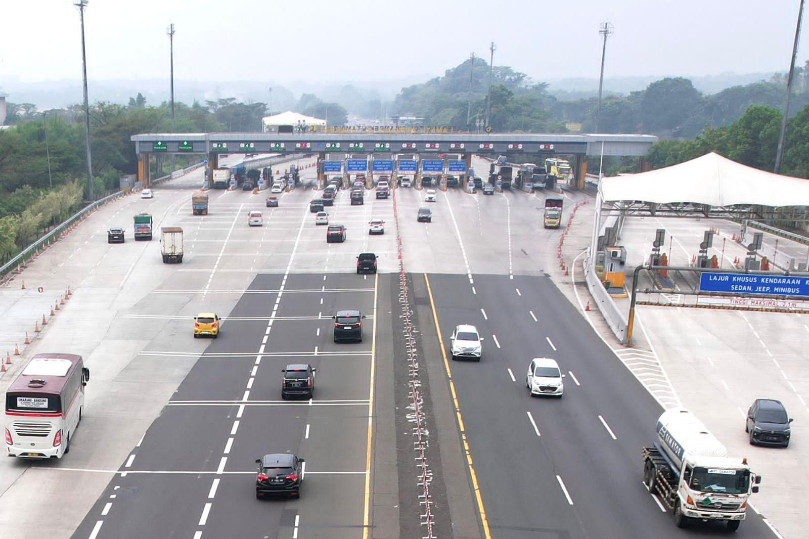 Libur Nataru 2025/2026, Ini 4 Cara Cek Tarif Tol Lewat HP, Mudah dan Tanpa Ribet