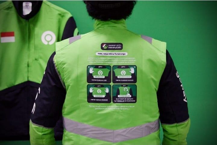 Hari Disabilitas Internasional, Mitra Driver Tunarungu Pakai Rompi Khusus