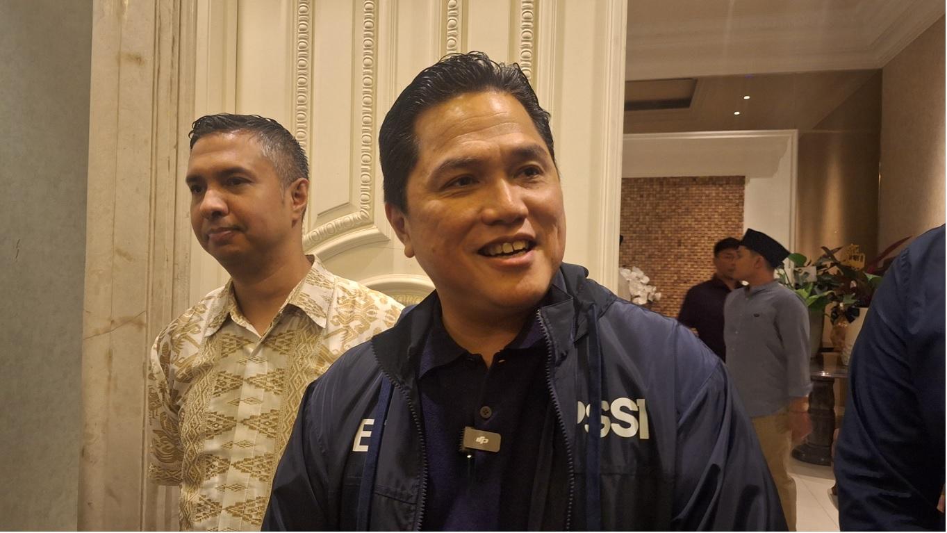Erick-Thohir-saat-diwawancarai-usai-menghadiri-buka-bersama-di.jpg