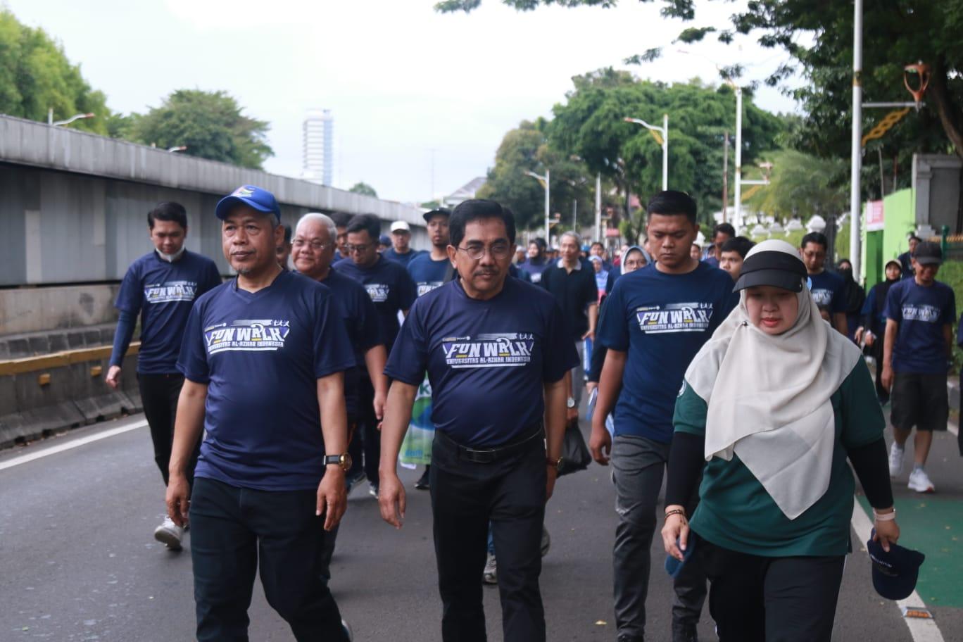 Pererat Silaturahmi Lintas Generasi, Universitas Al-Azhar Indonesia Gelar Kegiatan Olahraga