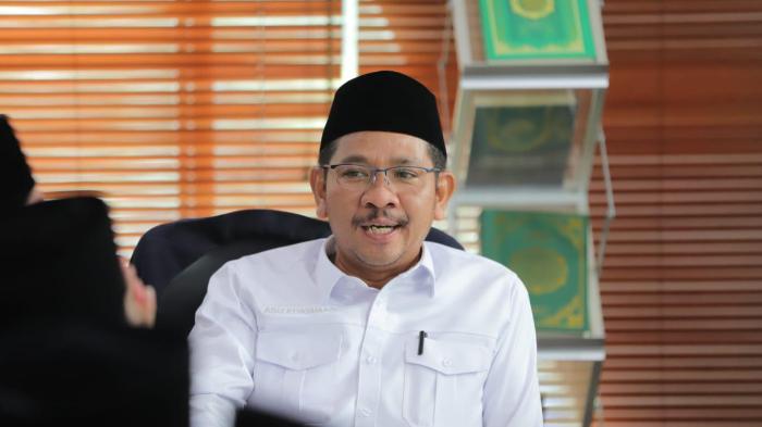 Foto-Dirjen-Bimas-Islam-Abu-Rokhmad.jpg
