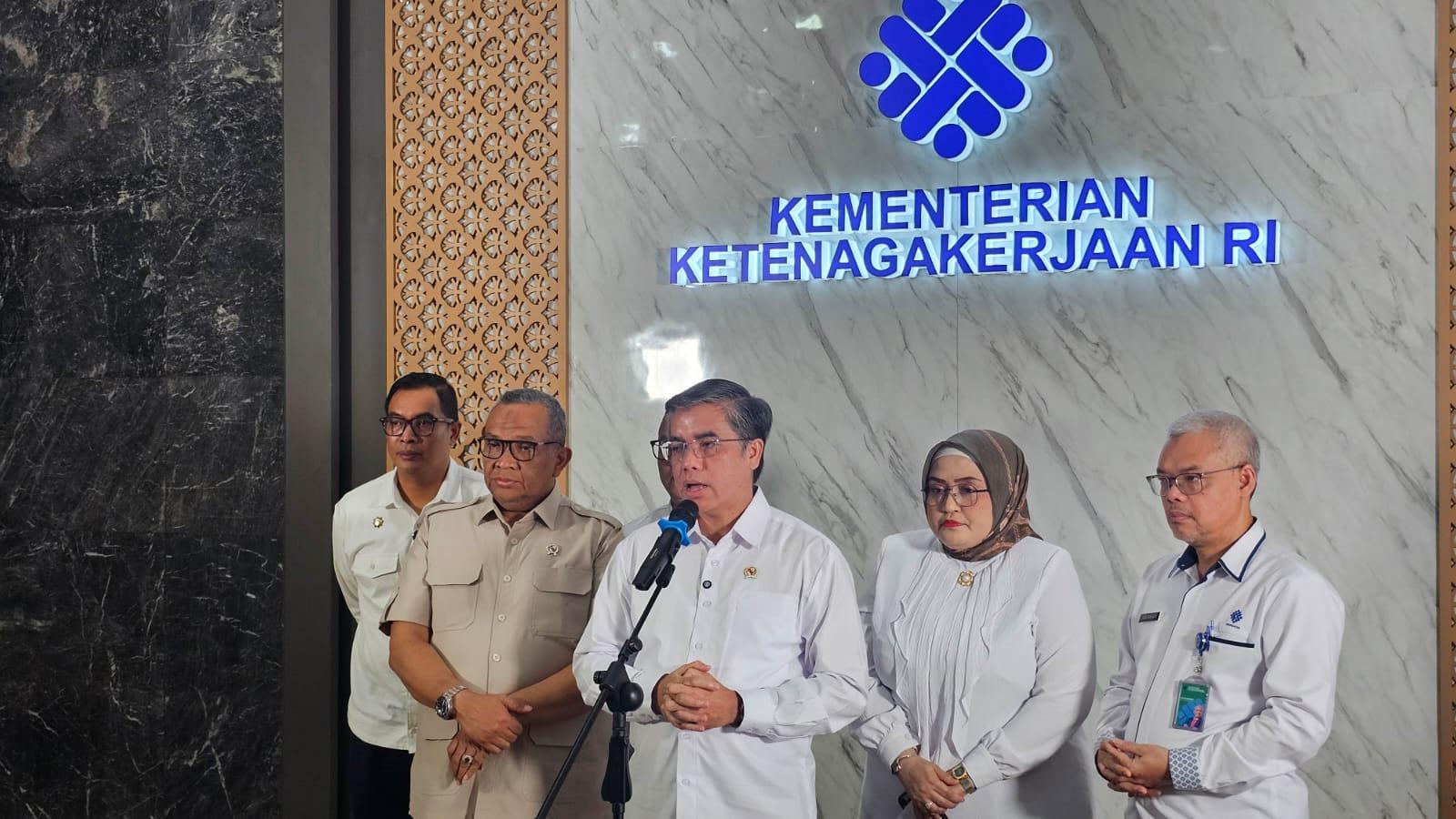 Formula Upah 2026 Ditolak Buruh, Menaker Yassierli Ngaku Sudah Serap Aspirasi Buruh hingga Pengusaha