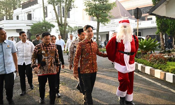 Hadiri Perayaan Natal di Salatiga, Gibran Ajak Doakan Korban Bencana Sumatra