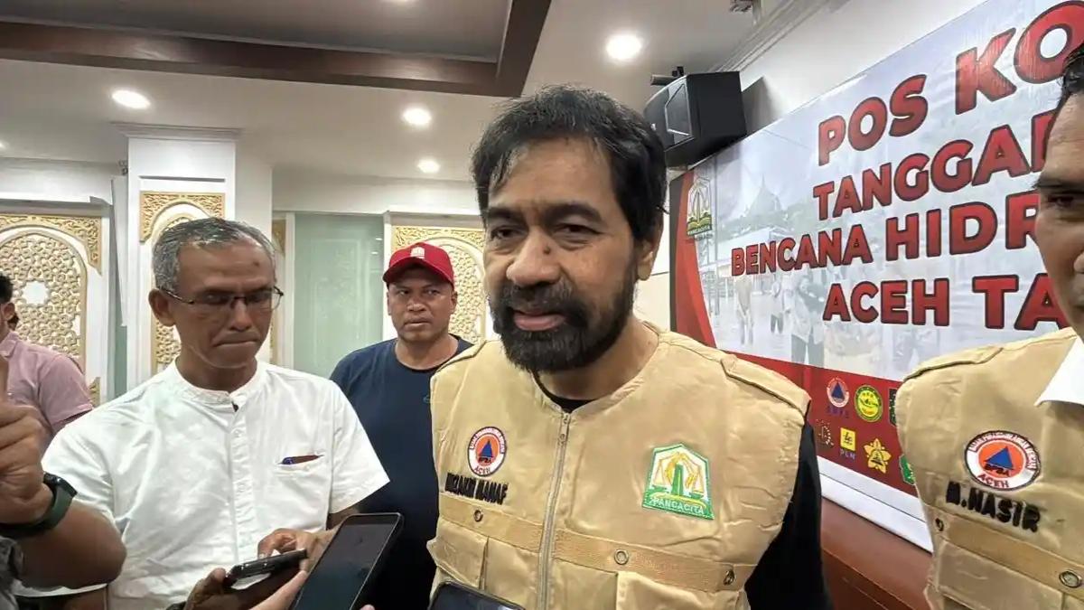 Gubernur-Aceh-Muzakir-Manaf-alias-Mualem-pada-Minggu-7122025-malam.jpg
