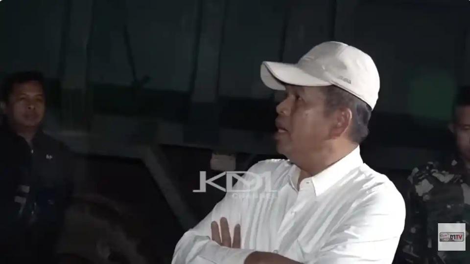 Gubernur-Jawa-Barat-Dedi-Mulyadi-turun-tangan-saat-sidak-ke-perusahaan-tambang.jpg