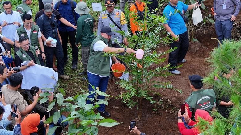 Pemkab Bogor Sukses Bangun 156,44 Hektare Hutan Kota dengan 45.152 Pohon dalam 4 Bulan
