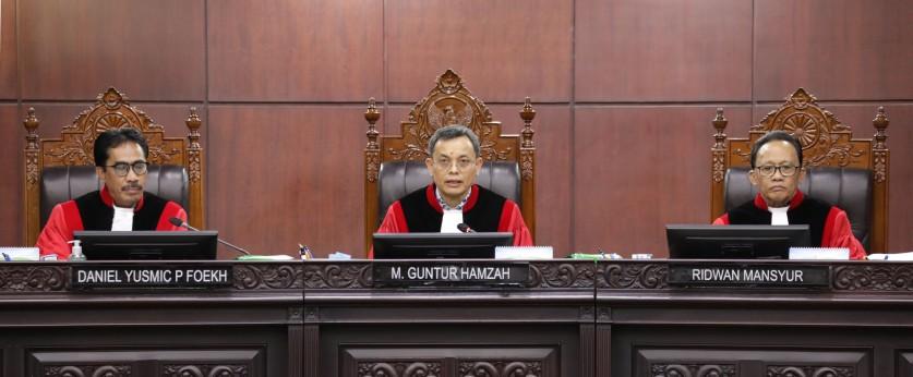 Data Pribadi Warga Bisa Terkirim ke Luar Negeri, MK Pertanyakan Keamanannya