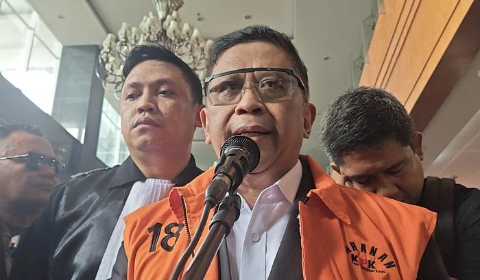 Hasto-Kristiyanto-jelang-sidang-putusan-di-PN-Tipikor-Jakarta.jpg