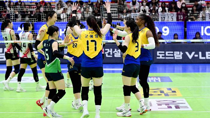 Hyundai-Hillstate-vs-Red-Sparks-9-Maret-2025.jpg