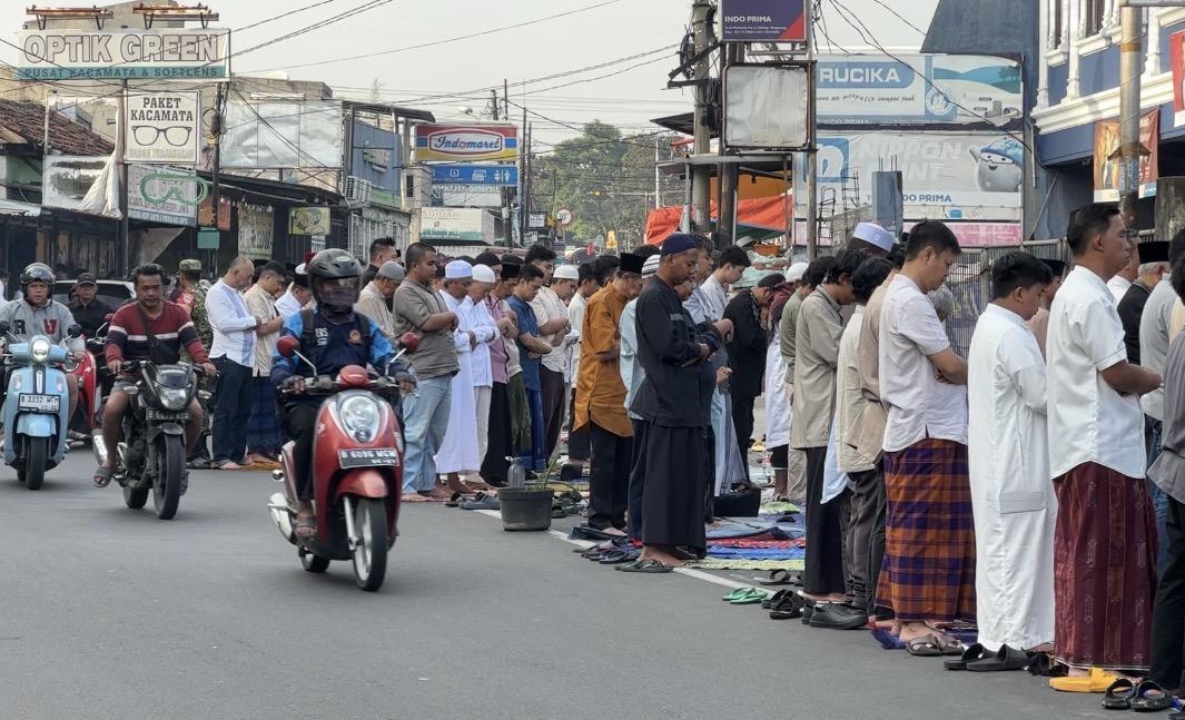 Akhir Polemik Penyelenggaraan Salat Idul Fitri di Sukoharjo, Kades Dianggap Kurang Bijaksana