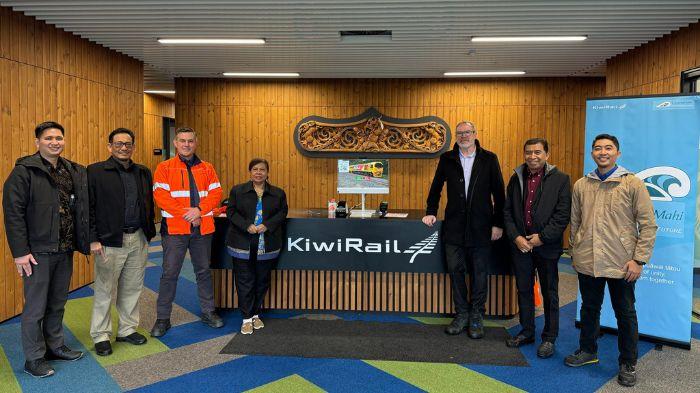 INKA-UGL-dan-KiwiRail-resmikan-Hillside-Workshop.jpg