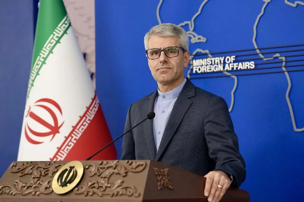 JUBIR KEMENLU IRAN - Juru bicara Kementerian Luar Negeri Iran Esmail Baghaei saat berbicara di konferensi Pers pada tanggal 8 Oktober 2024. Pada hari Senin (3/2/2025) Esmail Baghaei menyampaikan apresiasi ke Donald Trump yang membekukan USAID yang selama ini dinilai mendanai pihak oposisi pemerintah yang berbasis di luar negeri