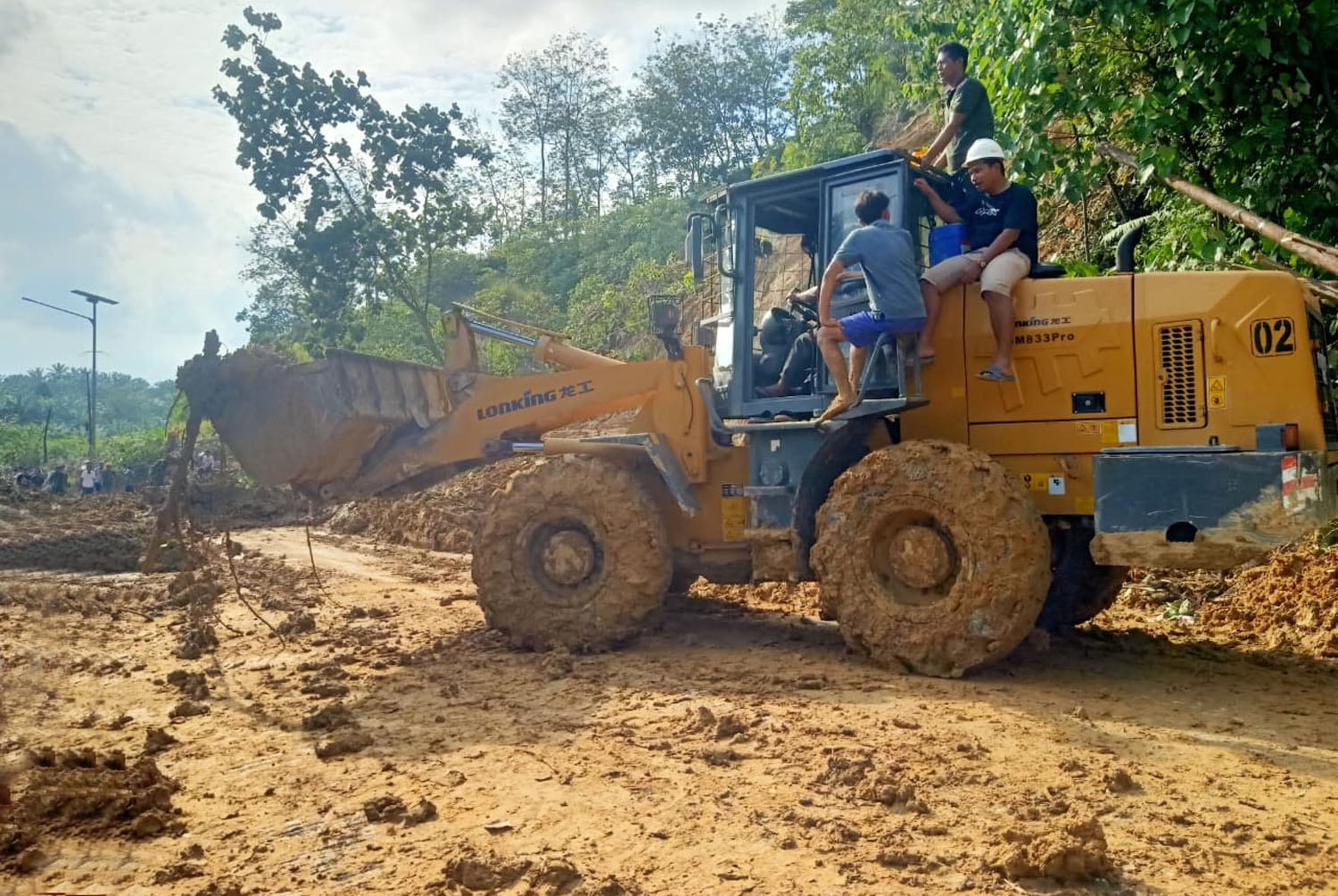 Media Malaysia, Thailand, dan Singapura Sebut Korban Banjir di Sumatera Mulai Frustasi