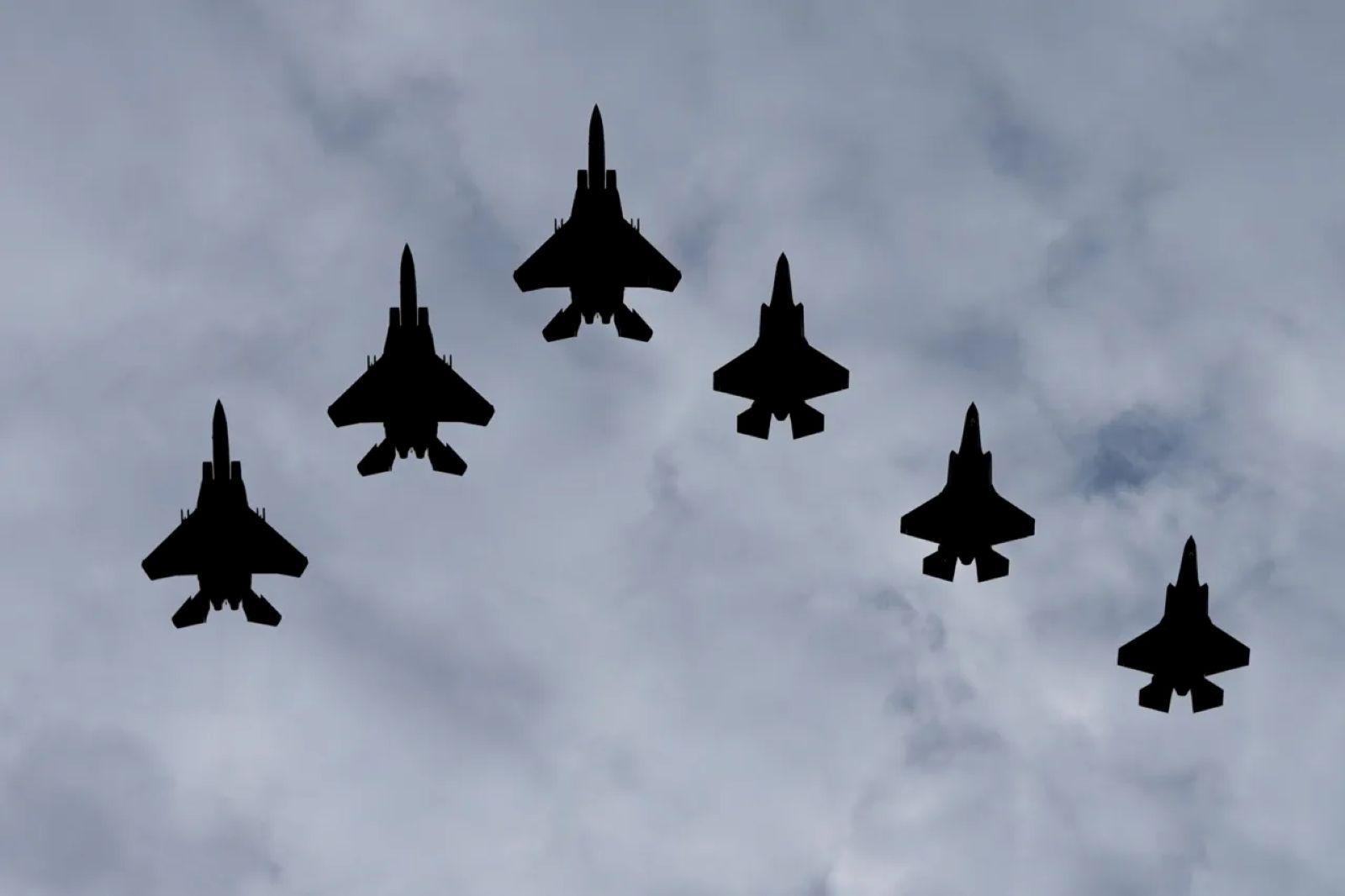 Jet-Jet-Israel-Serang-Iran.jpg