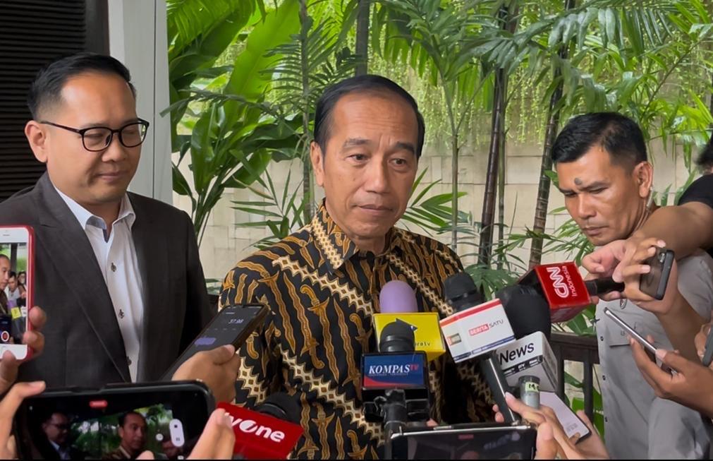 Jokowi-di-rm-seribu-rasa-1.jpg