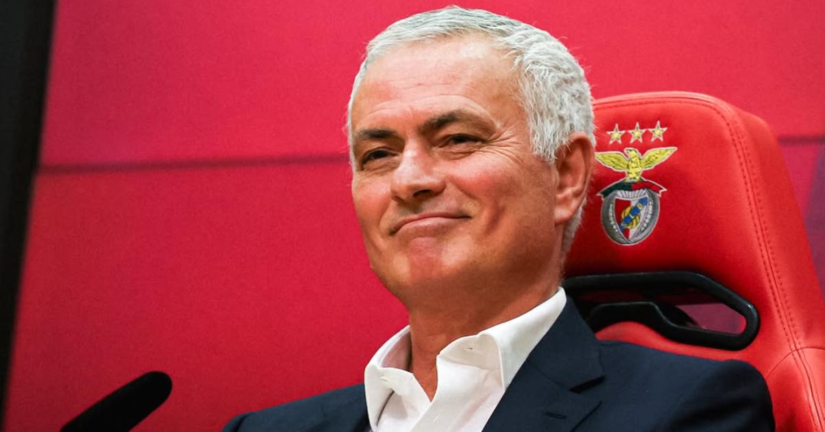 Jose-Mourinho-diperkenalkan-Benfica-sebagai-pelatih-baru.jpg