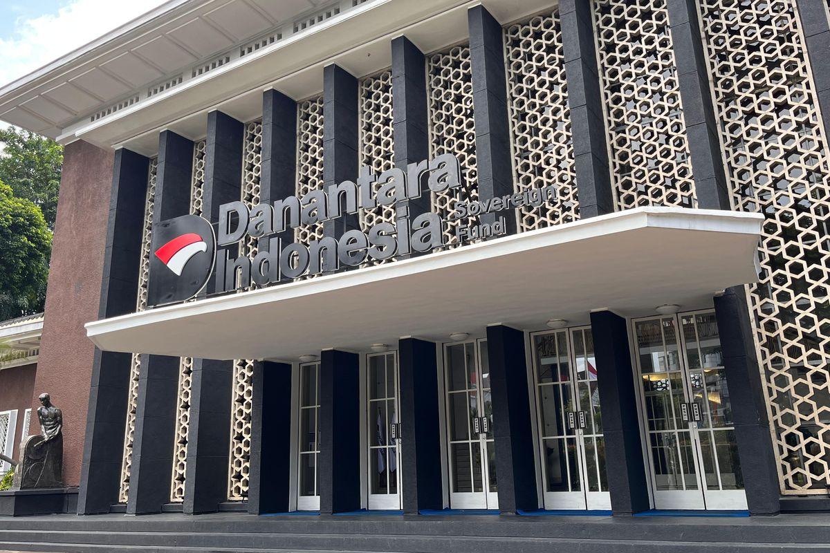 KANTOR-DANANTARA-123dsfsdhnh.jpg