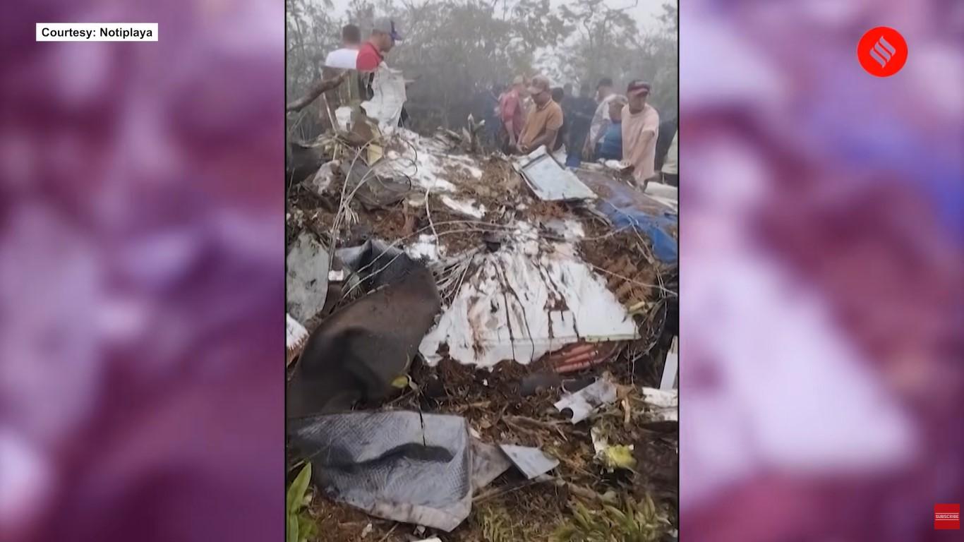 KECELAKAAN PESAWAT KOLOMBIA - Tangkap layar YouTube The Indian Express tanggal 29 Januari 2026, memperlihatkan pesawat yang jatuh di Kolombia. 15 orang yang ada di dalamnya tewas.