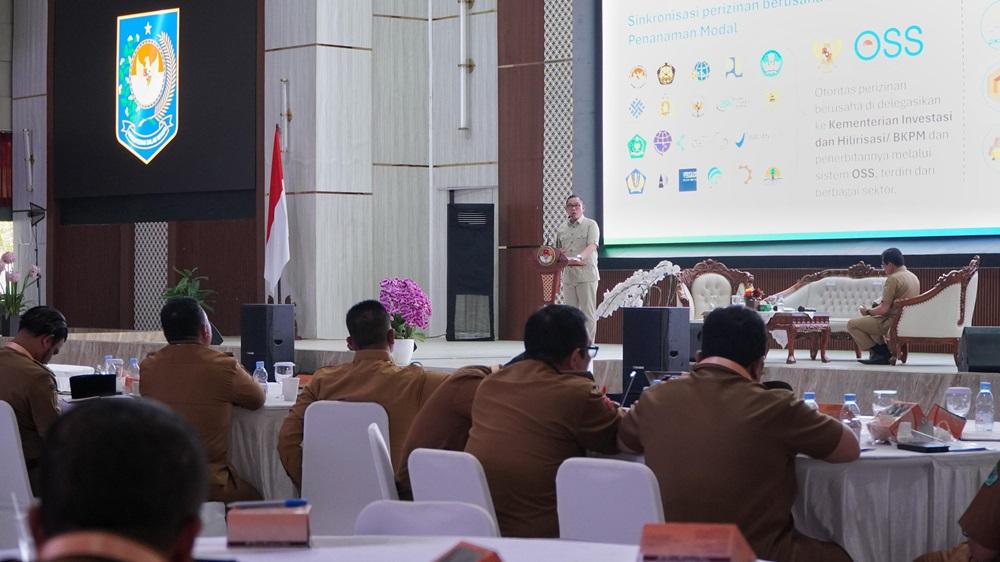 KENALKAN-FIKPOS-Wakil-Menteri-Investasi-dan-HilirisasiWakil-Kepala-BKPM-Todotua-Pasaribu.jpg