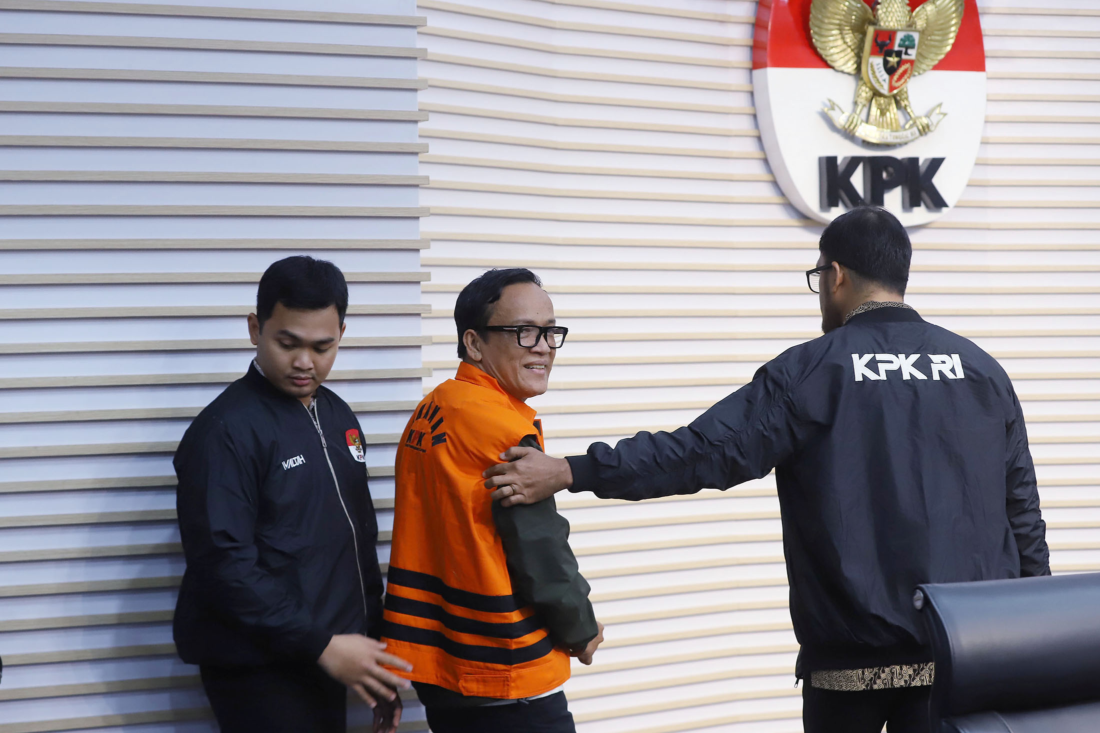 KPK-Resmi-Tetapkan-Wamenaker-Noel-Tersangka_20250822_174641.jpg