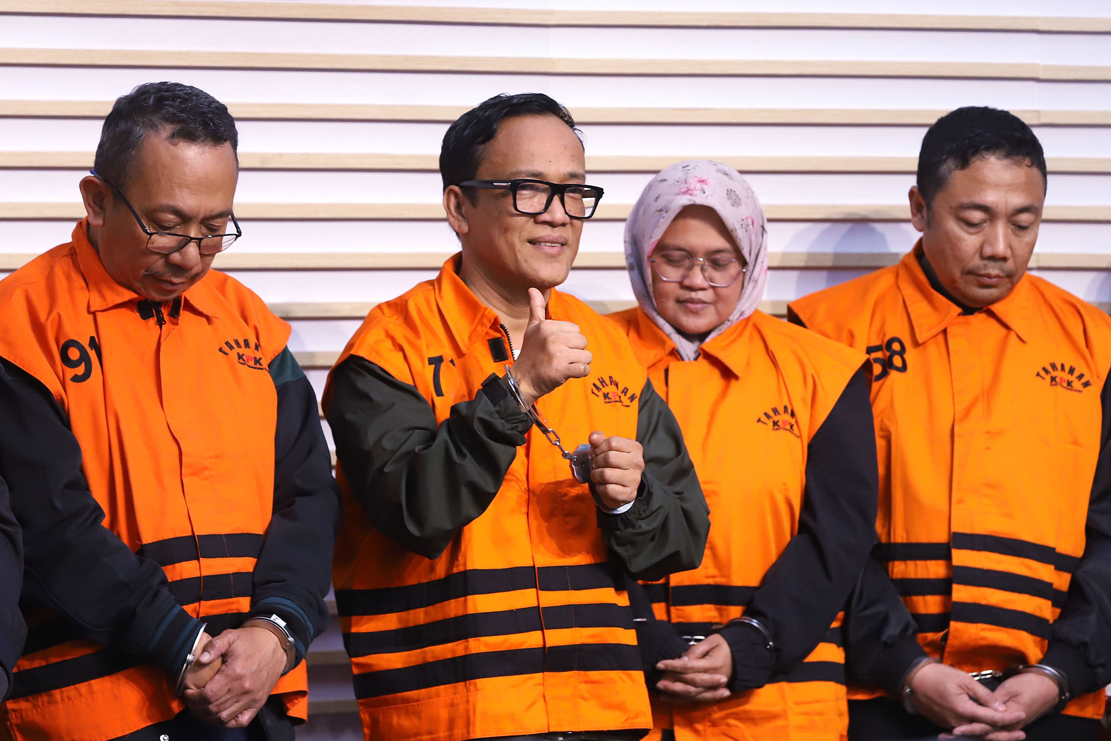 KPK-Resmi-Tetapkan-Wamenaker-Noel-Tersangka_20250822_175525.jpg