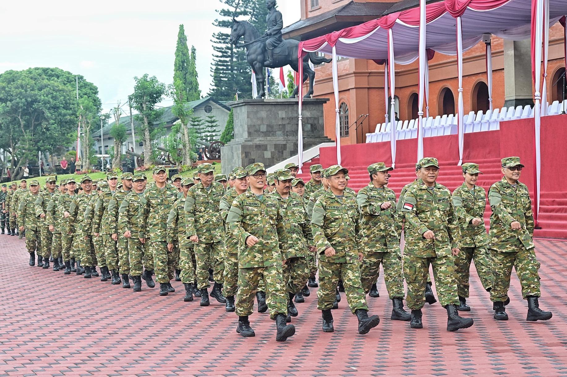 Kabinet-Merah-Putih-menjalani-retreat-hari-kedua-di-Akademi-Militer-Akmil.jpg