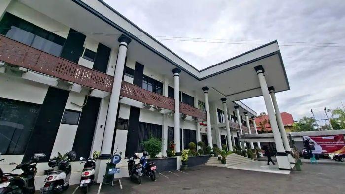 Kantor-Kejaksaan-Negeri-Hulu-Sungai-Utara-Kalimantan-Selatan.jpg
