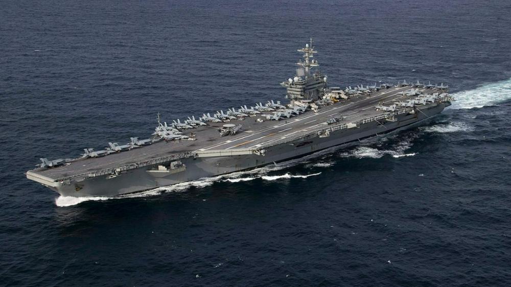 Kapal-induk-Angkatan-Laut-AS-USS-Abraham-Lincoln-CVN-72.jpg