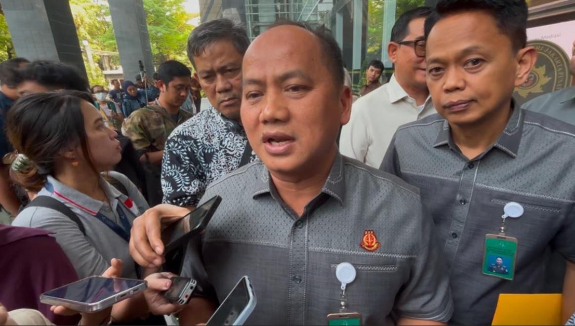 Kejagung-RI-Anang-Supriatna-saat-dite.jpg