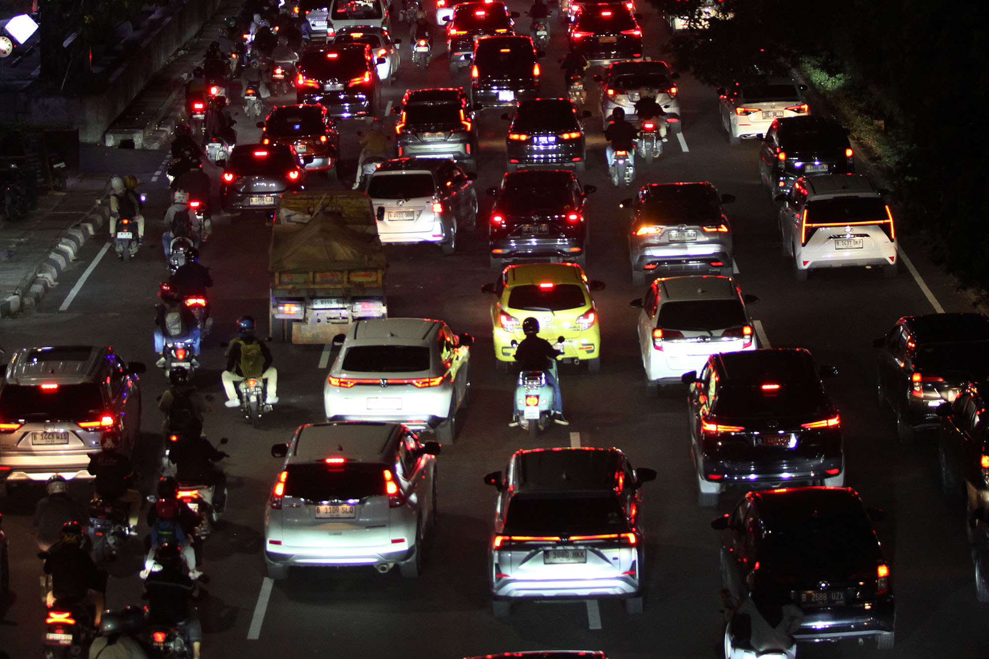 Kemacetan-di-Jalan-TB-Simatupang_20250827_074633.jpg