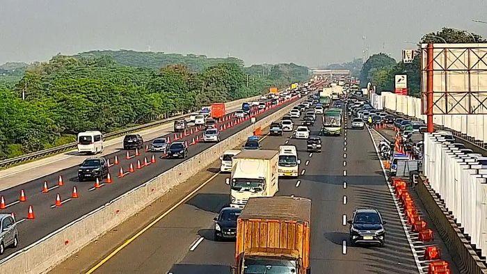 Antisipasi Kepadatan Kendaraan, Istirahat di Rest Area Km 57 Jakarta-Cikampek Maksimal 1,5 Jam