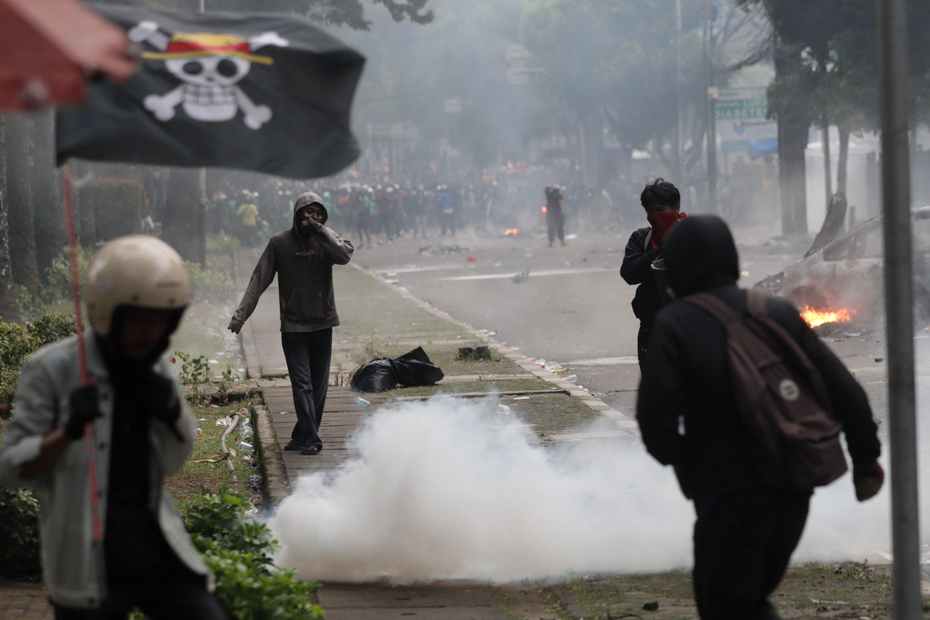 Tak Cuma di Solo, Demo di Yogyakarta, Surabaya, Semarang, dan Medan Juga Berakhir Ricuh