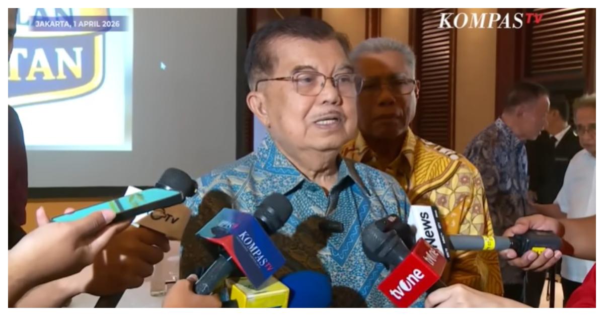 Ketua-Umum-Palang-Merah-Indonesia-Jusuf-Kalla-menghendaki-pasukan-TNI.jpg