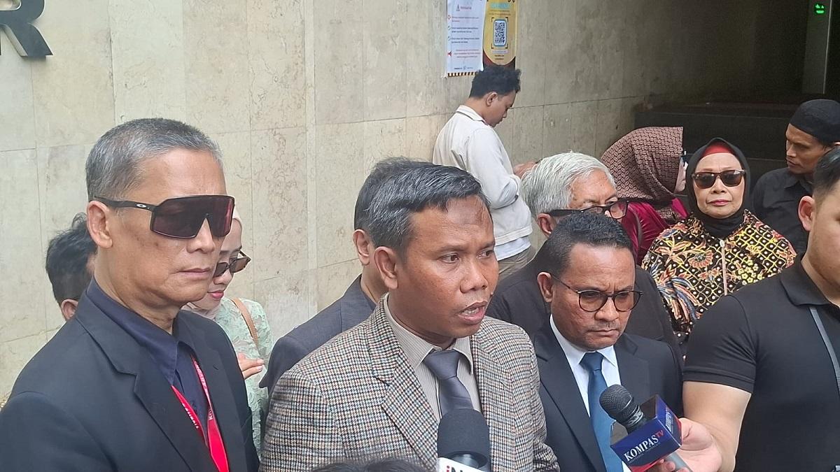 Roy Suryo Cs Minta Uji Laboratorium Forensik Independen Ijazah Jokowi oleh BRIN atau UI