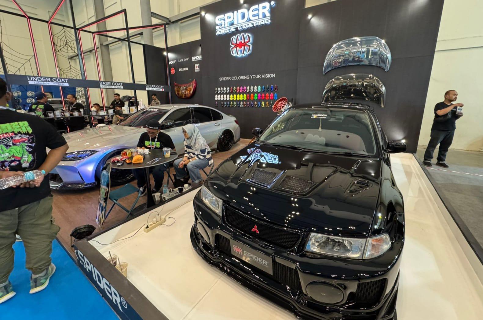 Mitsubishi Lancer CK5 Tahun 2002 Tampil Cakep Hasil Kolaborasi ABCA dan Gorfar Hilman 