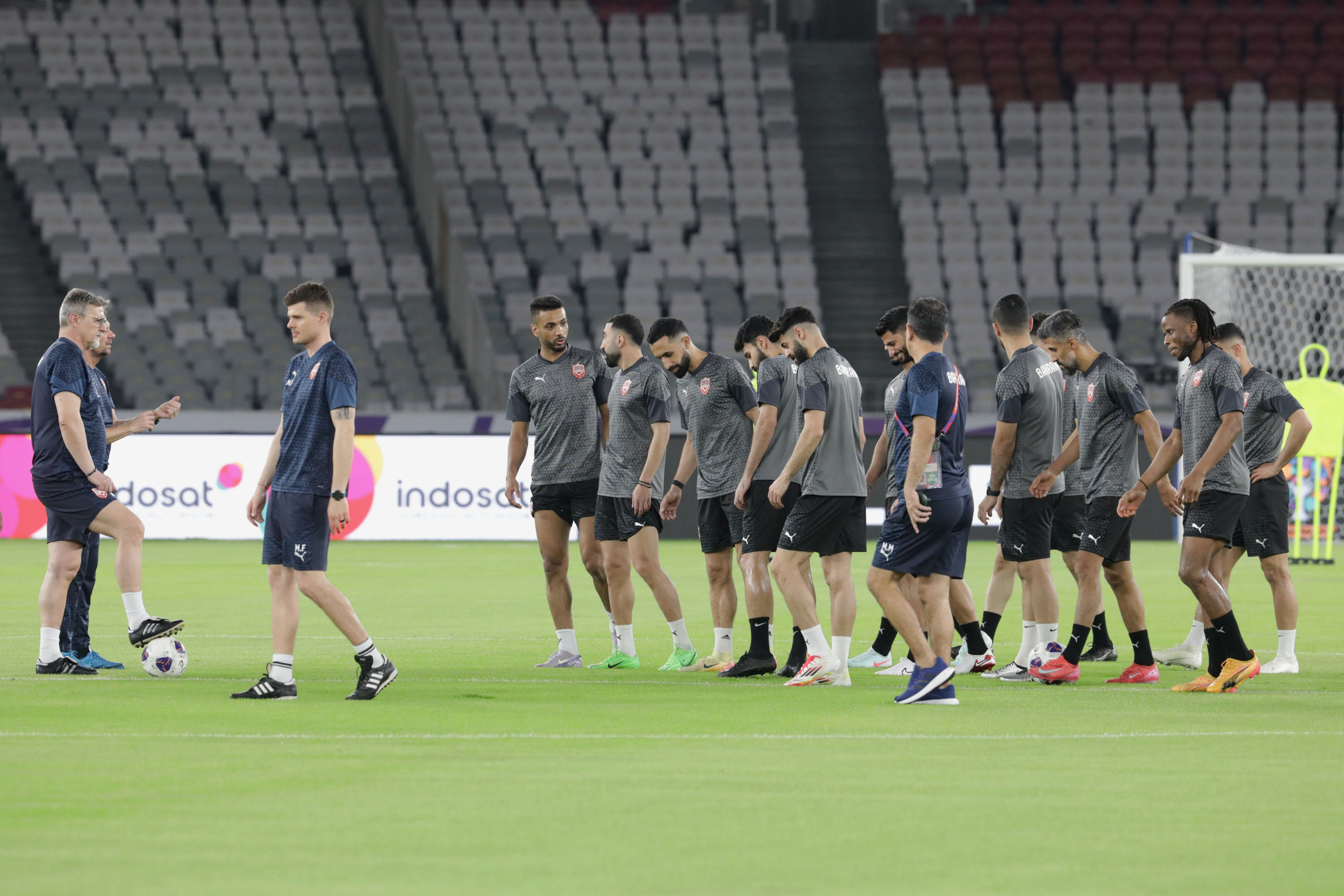 Latihan-Timnas-Bahrain-Jelang-Hadapi-Timnas-Indonesia_20250324_201359.jpg