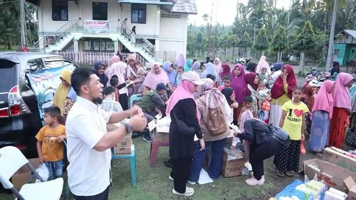 Layanan-Mobil-Klinik-yang-hadir-di-lokasi-terdampak-banjir-di-Kabupaten-Bireuen.jpg