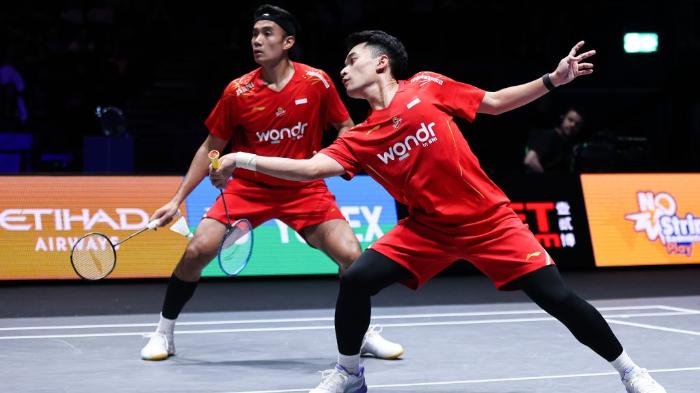 LEO/BAGAS FINAL - Ganda putra Indonesia, Leo Carnando/Bagas Maulana di final All England 2025 yang berlangsung di Utilita Arena, Birmingham, Inggris, melawan Kim Wonho/Seo Seungjae (Korea) pada 16 Maret 2025. (Dok. PBSI)