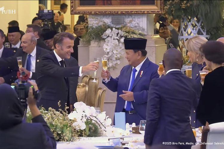 MACRON-UCAP-PEPATAH-INDONESIA.jpg