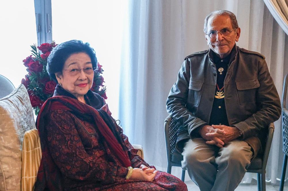 MEGAWATI-BERTEMU-RAMOS-HORTA-793y.jpg